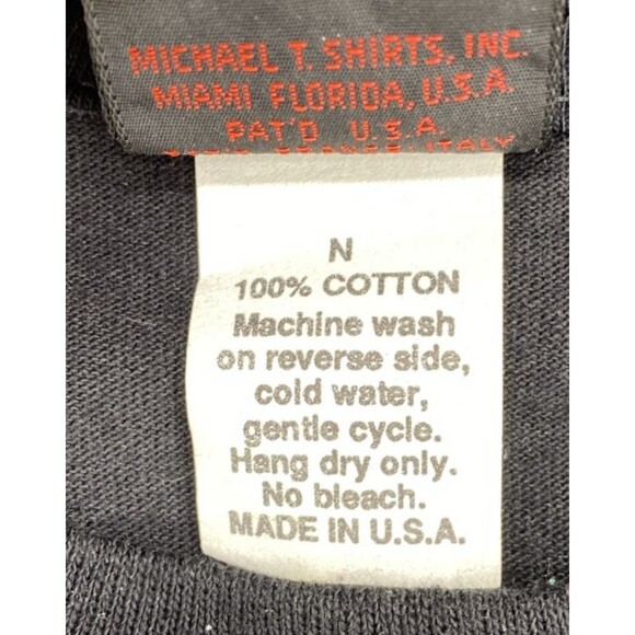 Diamond Dust Men’s Graphic T-Shirt Medium Black Native American Beaded Feather - Picture 5 of 7